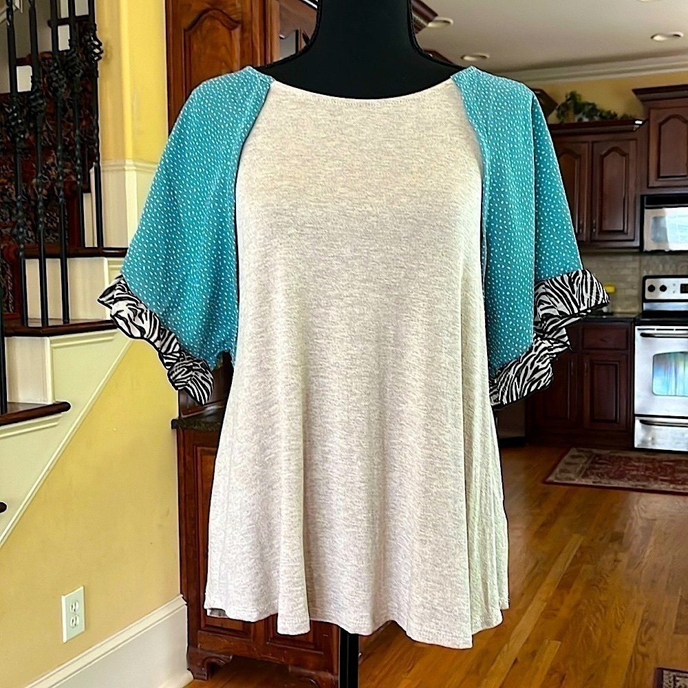 Blouse Ruffle Sleeve Oversized